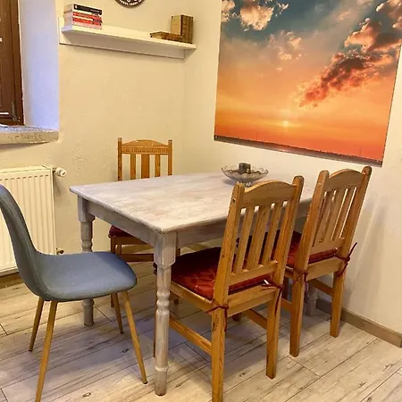 Eifelstein, Mit Whirlpool Und Ofen